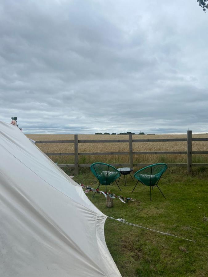 Hotel Country Bumpkins Luxury Glamping Wellingore Exterior foto